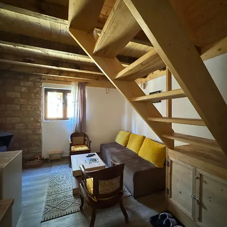 Nest&rest-vikendice Tara